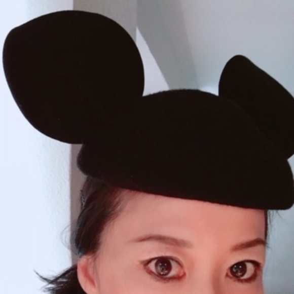Mickey Mouse Ears Hat - Picture 2 of 3